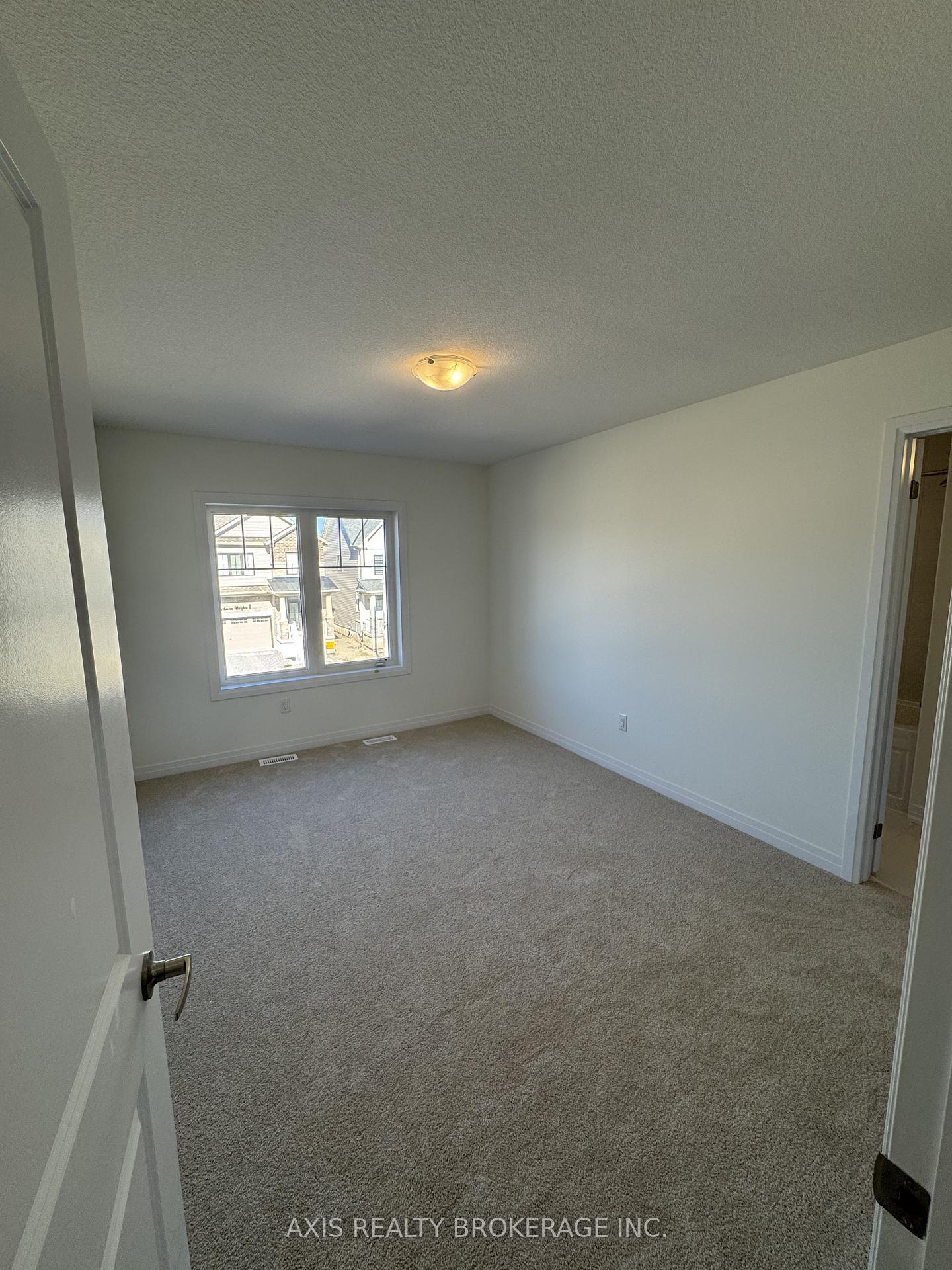 Photo 10 of 19 Cresthaven Heights, Thorold, Rolling Meadows — HOMEH