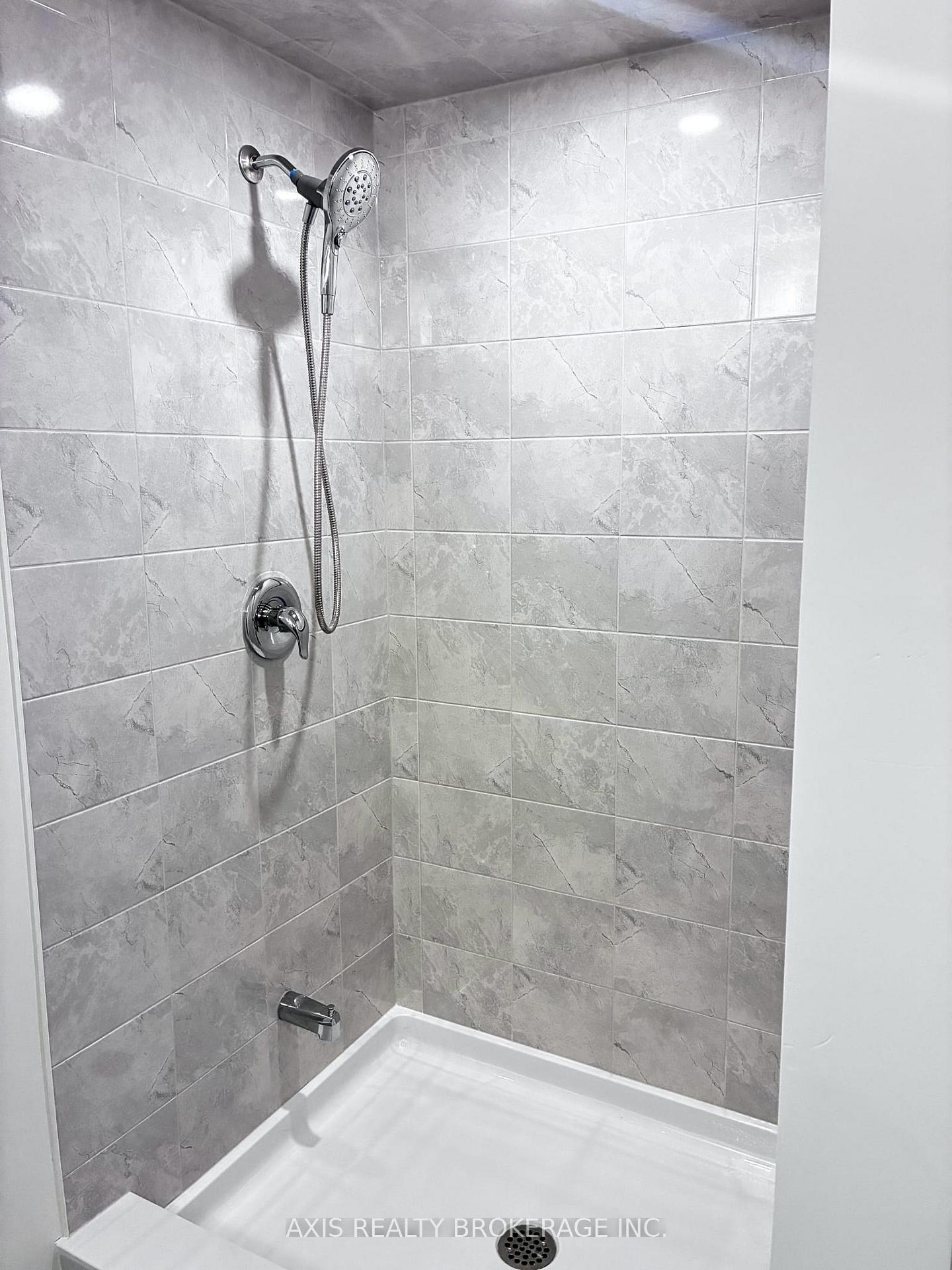 Photo 19 of 19 Cresthaven Heights, Thorold, Rolling Meadows — HOMEH