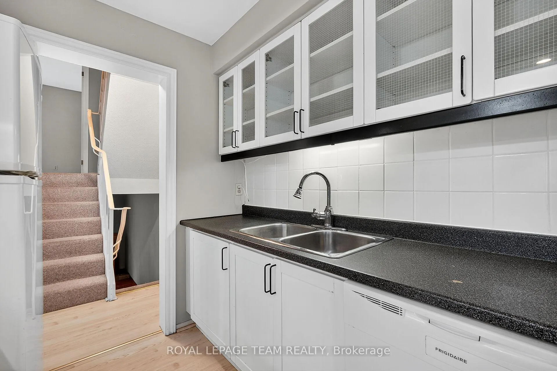 Photo 17 of 11 Peary Way, Ottawa, Kanata - Katimavik — HOMEH