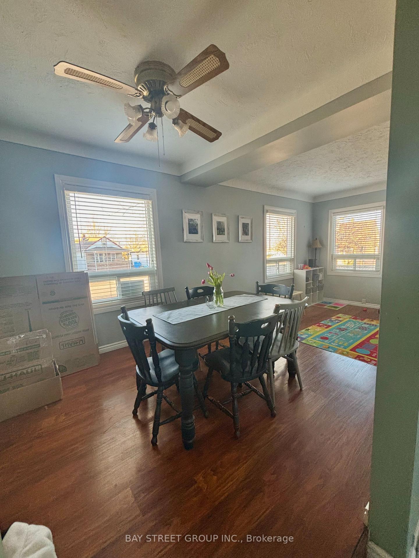 Photo 3 of 236 Beaver Street, Thorold, Allanburg/Thorold South — HOMEH