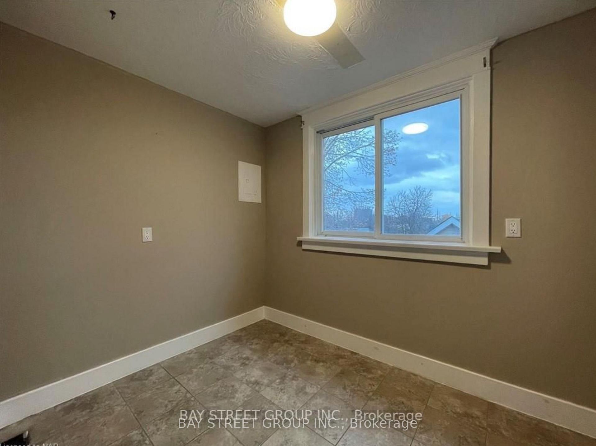 Photo 21 of 236 Beaver Street, Thorold, Allanburg/Thorold South — HOMEH