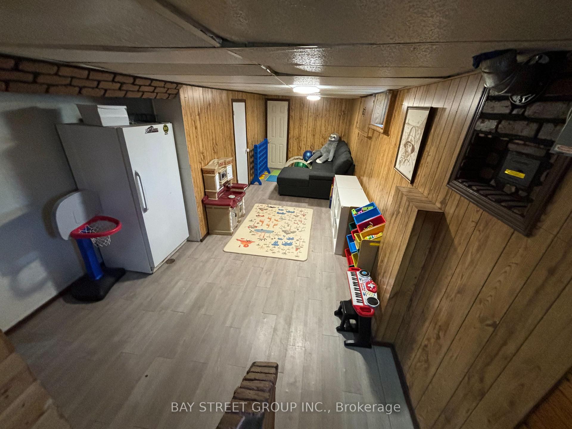 Photo 23 of 236 Beaver Street, Thorold, Allanburg/Thorold South — HOMEH