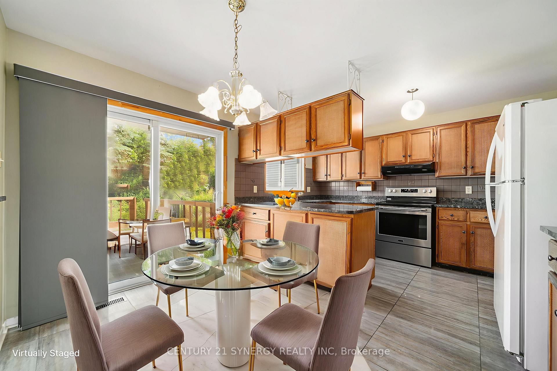 Photo 8 of 92 Nestow Drive, Ottawa, Tanglewood — HOMEH