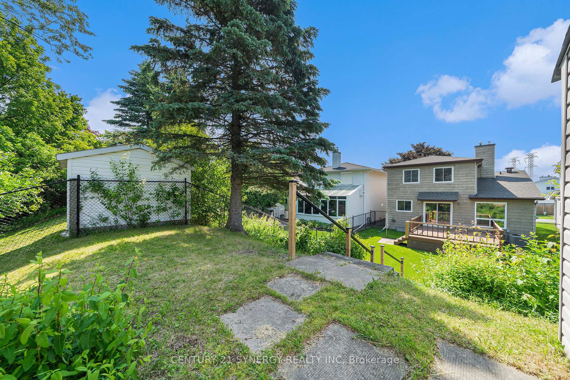 Photo 25 of 92 Nestow Drive, Ottawa, Tanglewood — HOMEH
