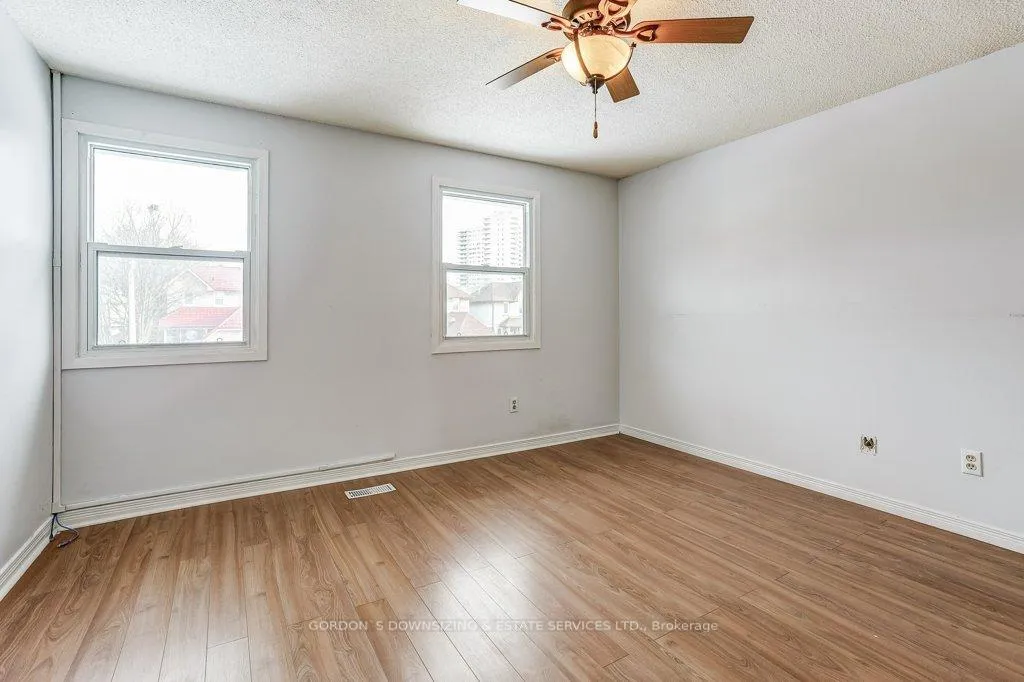 Photo 18 of 17 Roehampton Crescent, Brampton, Brampton South — HOMEH