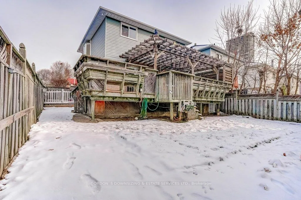 Photo 39 of 17 Roehampton Crescent, Brampton, Brampton South — HOMEH