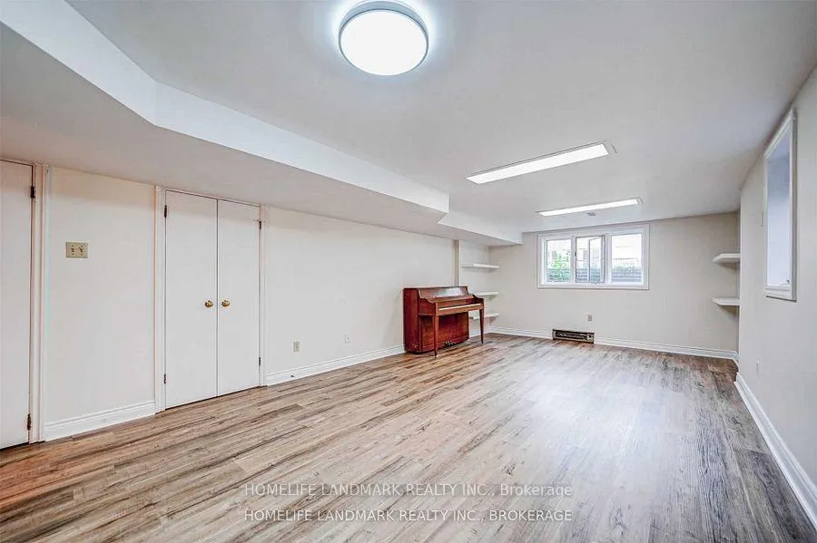 Photo 35 of 44 Frontenac Avenue, Toronto, Bedford Park-Nortown — HOMEH