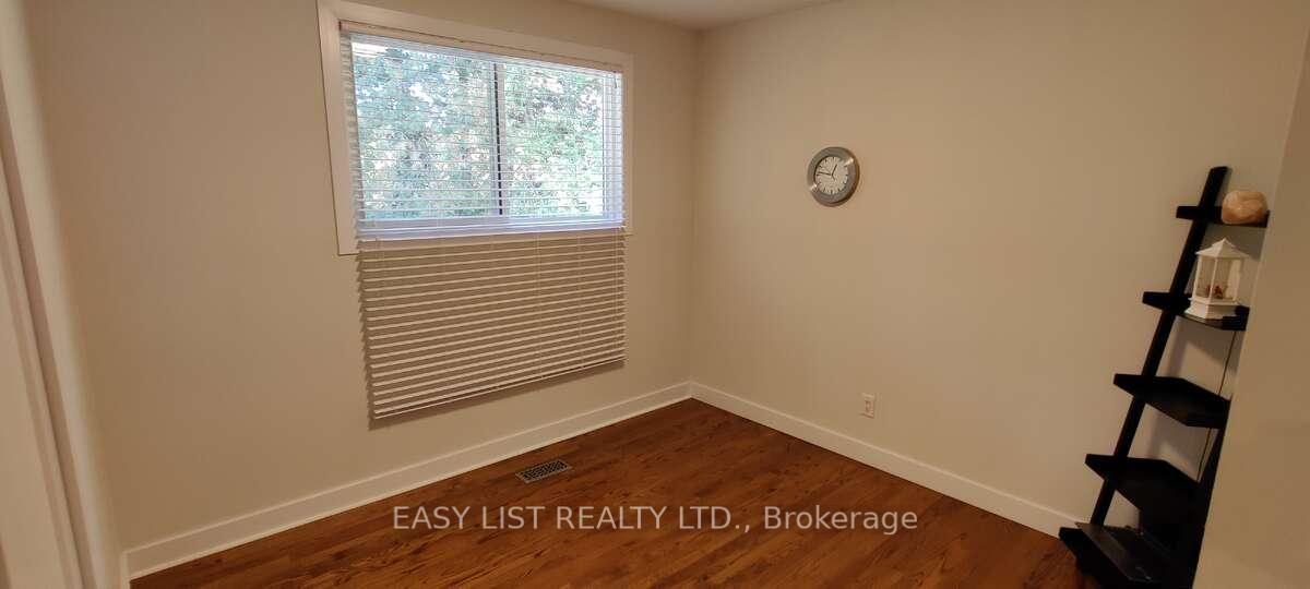 Photo 14 of 2 Miriam Avenue, Ottawa, Pineglen — HOMEH