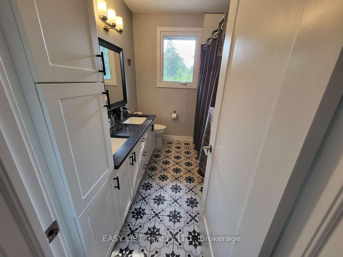 Photo 15 of 2 Miriam Avenue, Ottawa, Pineglen — HOMEH