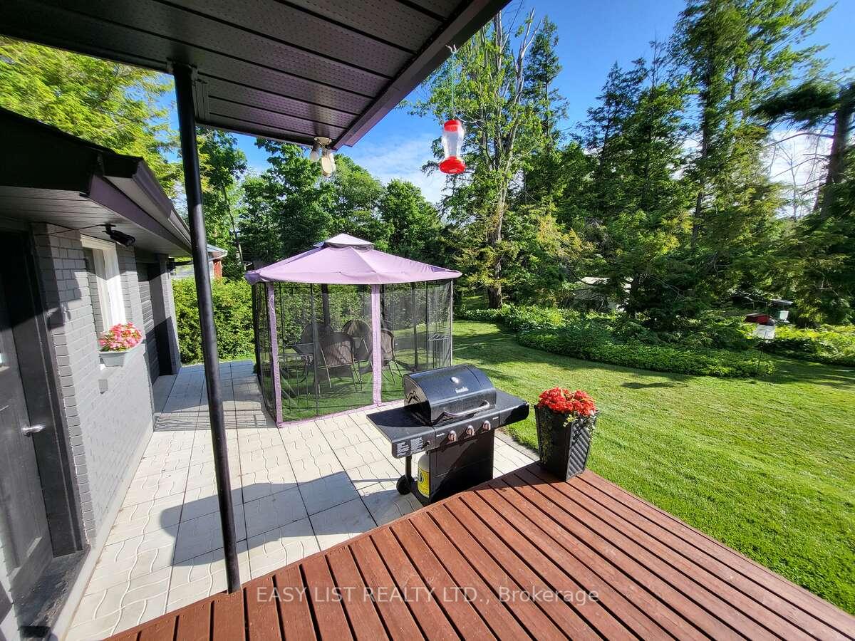 Photo 24 of 2 Miriam Avenue, Ottawa, Pineglen — HOMEH
