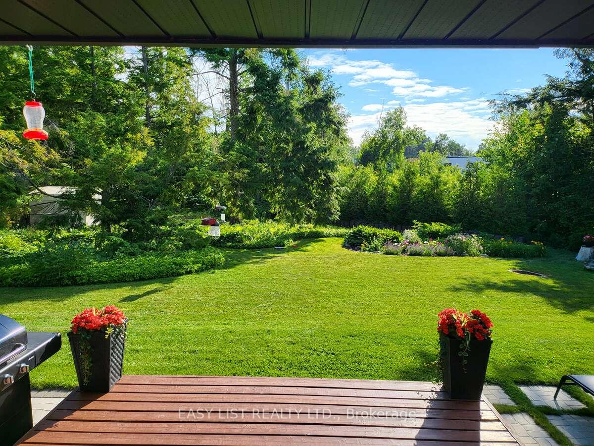 Photo 25 of 2 Miriam Avenue, Ottawa, Pineglen — HOMEH