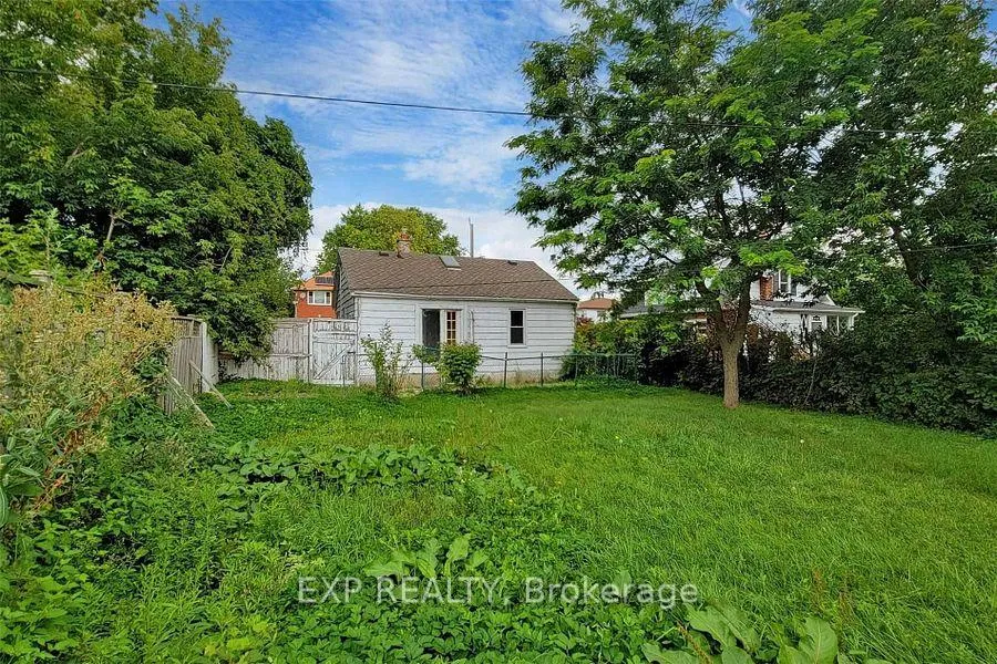 Photo 17 of 563 Devon Avenue, Oshawa, Donevan — HOMEH