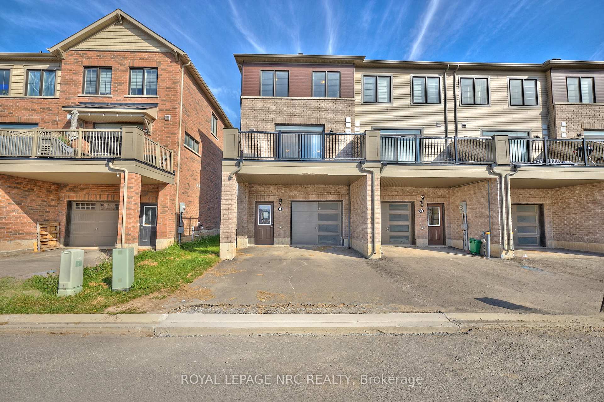 Photo 1 of 11 Melody Lane, Thorold, Hurricane/Merrittville — HOMEH