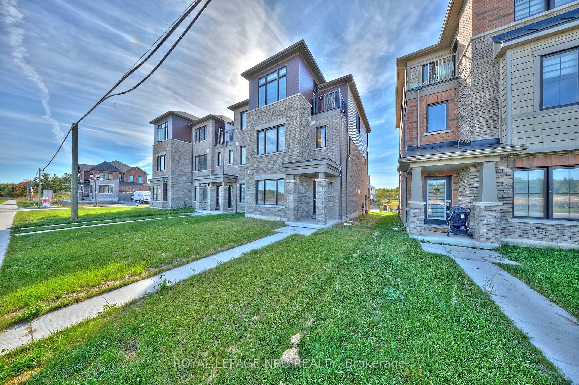 Photo 2 of 11 Melody Lane, Thorold, Hurricane/Merrittville — HOMEH