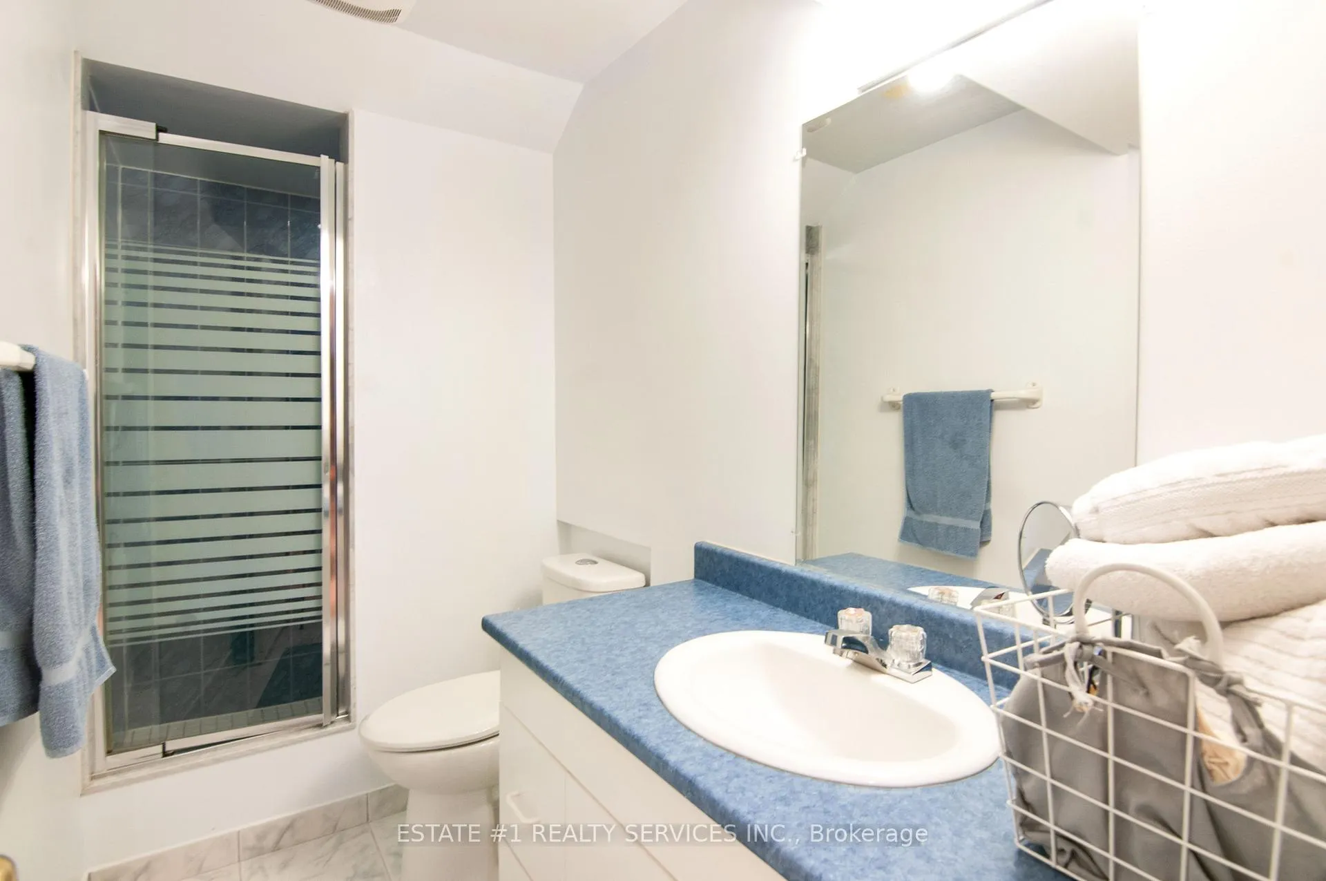 Photo 20 of 102 Cresthaven Road, Brampton, Snelgrove — HOMEH