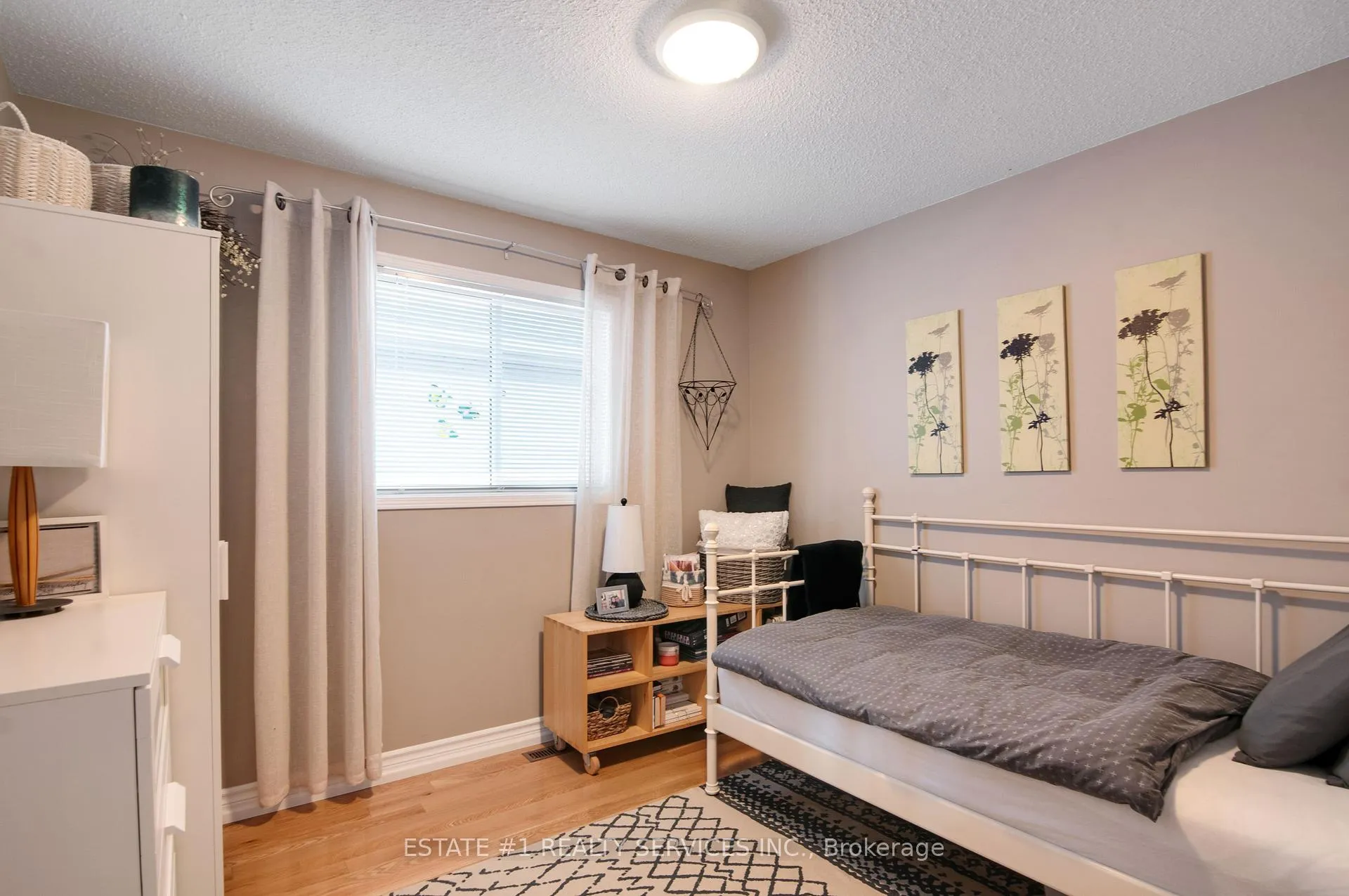 Photo 27 of 102 Cresthaven Road, Brampton, Snelgrove — HOMEH