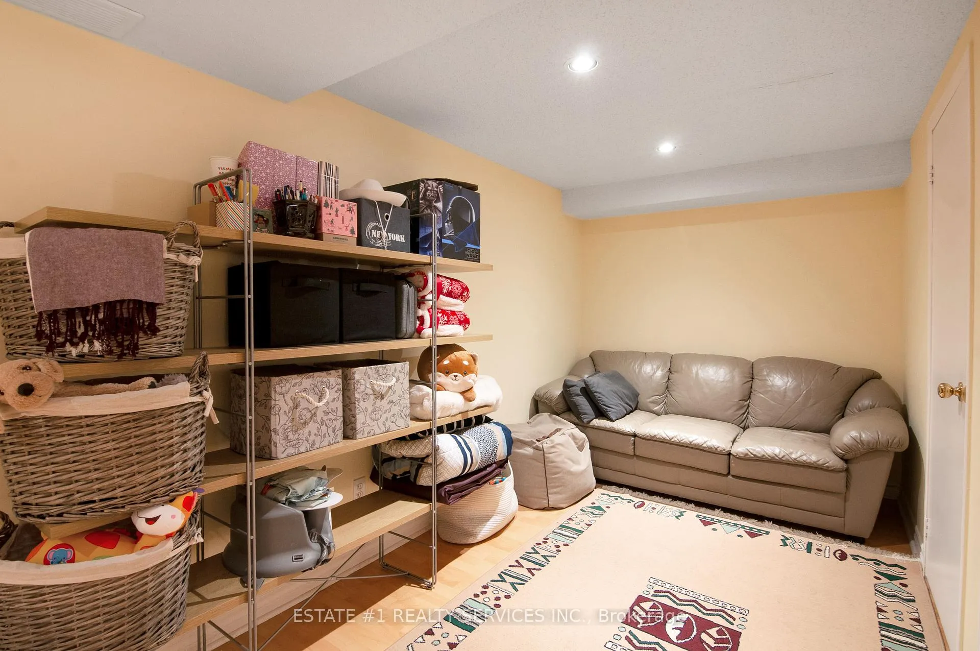 Photo 35 of 102 Cresthaven Road, Brampton, Snelgrove — HOMEH