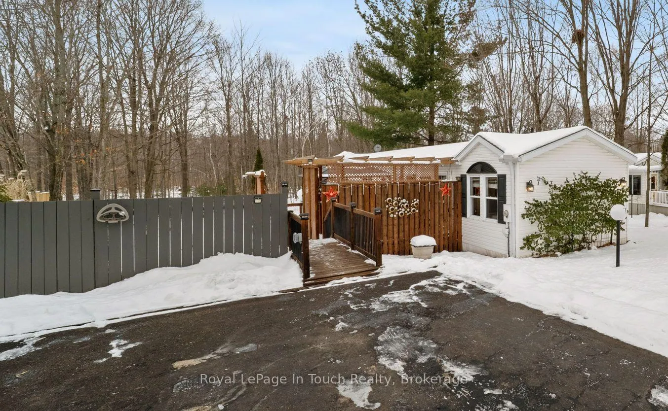 Photo 1 of Unit 7, 5411 Elliott Side Road, Tay, Rural Tay — HOMEH