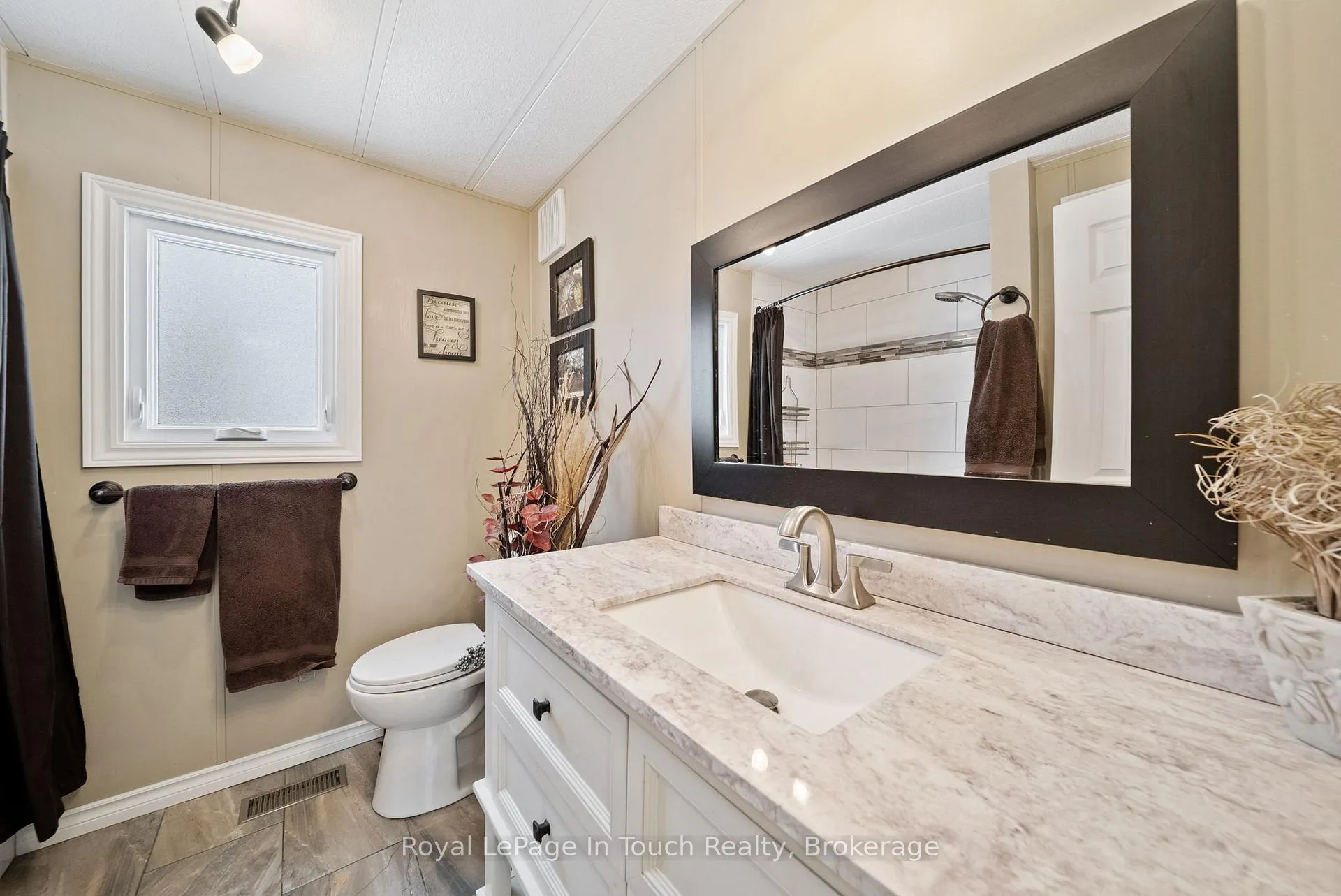 Photo 20 of Unit 7, 5411 Elliott Side Road, Tay, Rural Tay — HOMEH