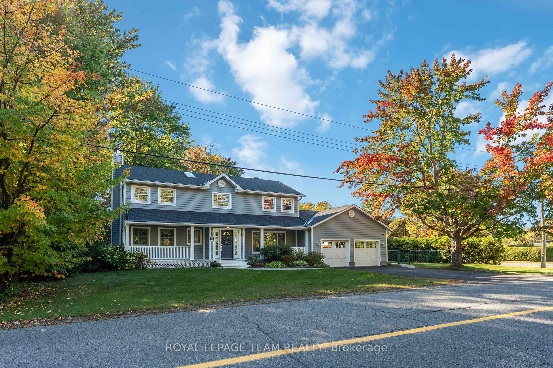 Photo 2 of 60 Vaan Drive, Ottawa, Merivale Gardens — HOMEH