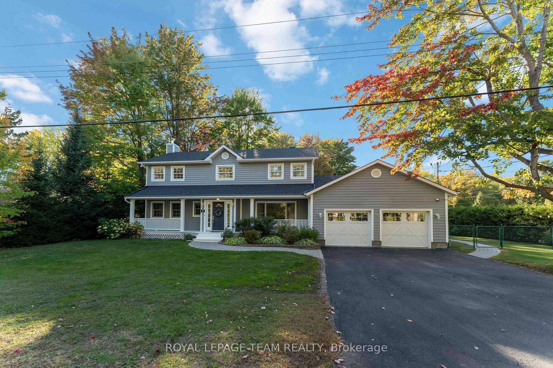 Photo 3 of 60 Vaan Drive, Ottawa, Merivale Gardens — HOMEH