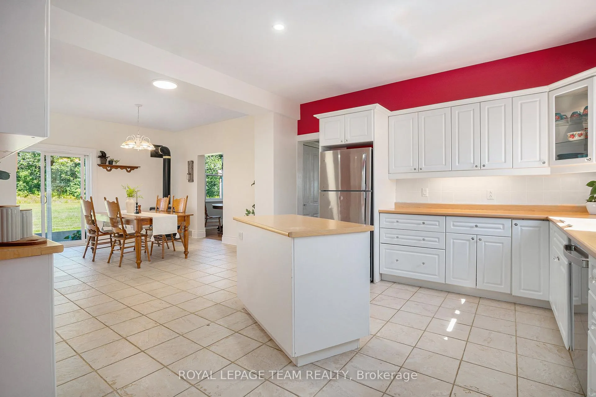 Photo 10 of 20468 7, Tay Valley, Bathurst/Burgess & Sherbrooke (Bathurst) Twp — HOMEH
