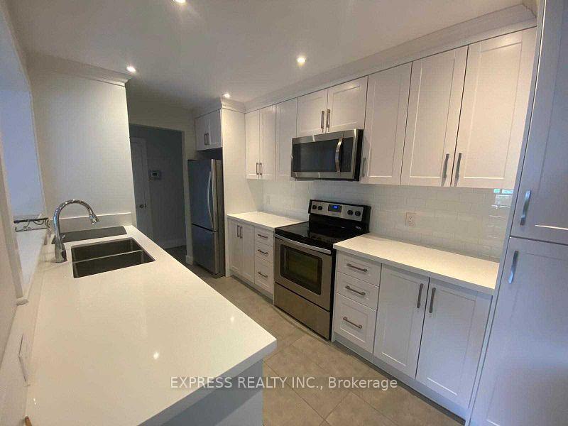 Photo 6 of Unit 1, 601 Old Orchard Grove, Toronto, Bedford Park-Nortown — HOMEH