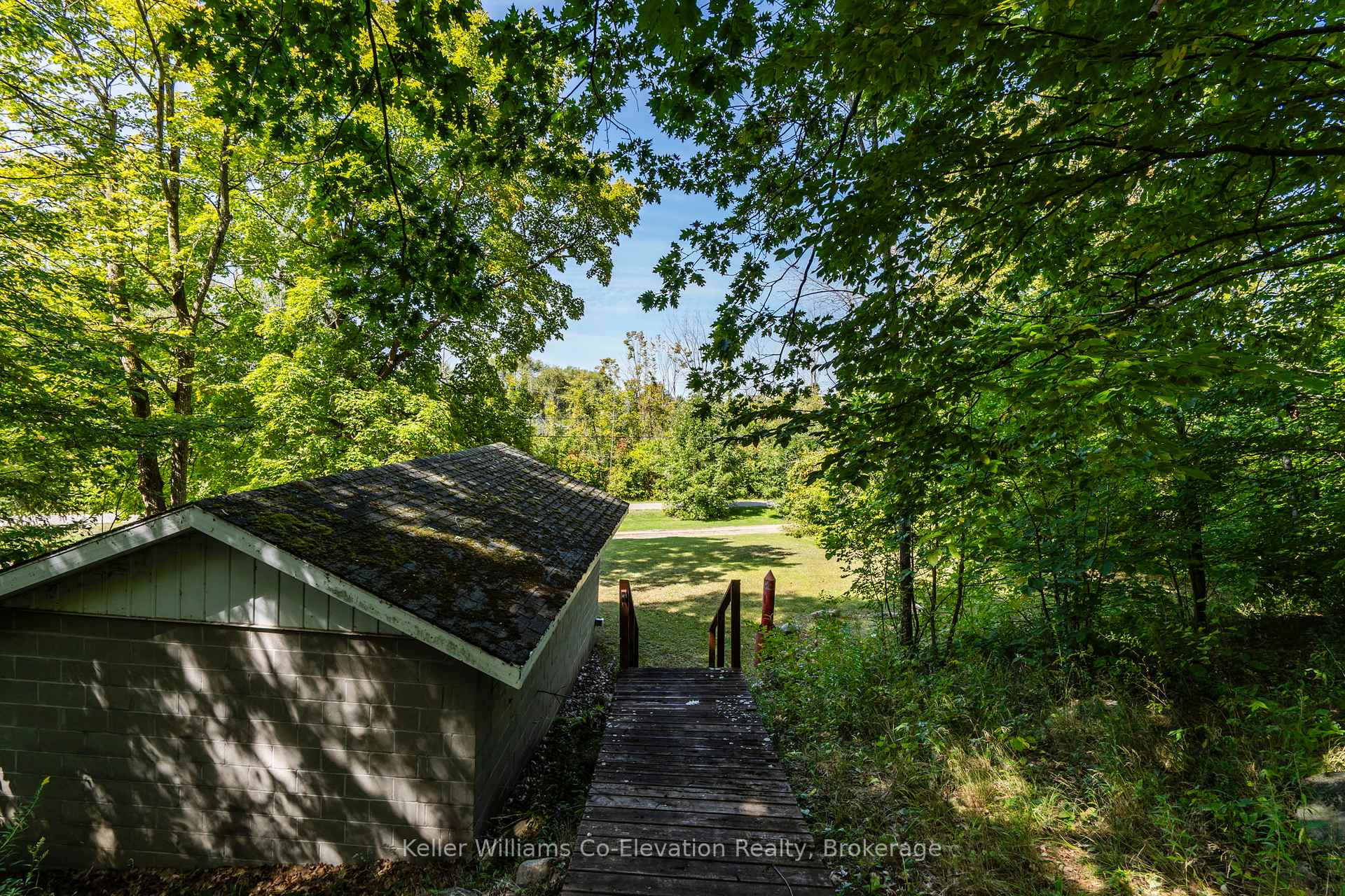 Photo 19 of 3 Crossingview Lane, Tay, Rural Tay — HOMEH