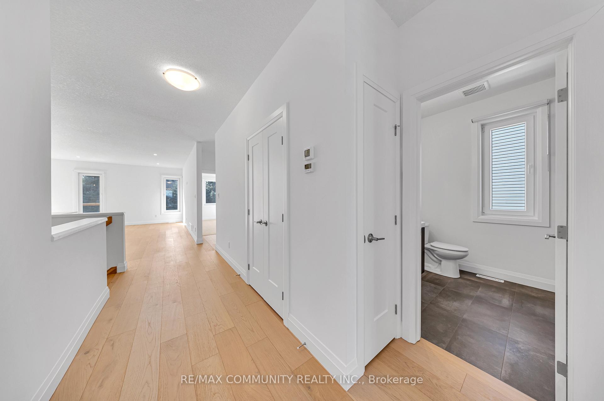 Photo 6 of 14 Alexander Circle, Strathroy-Caradoc, Caradoc — HOMEH