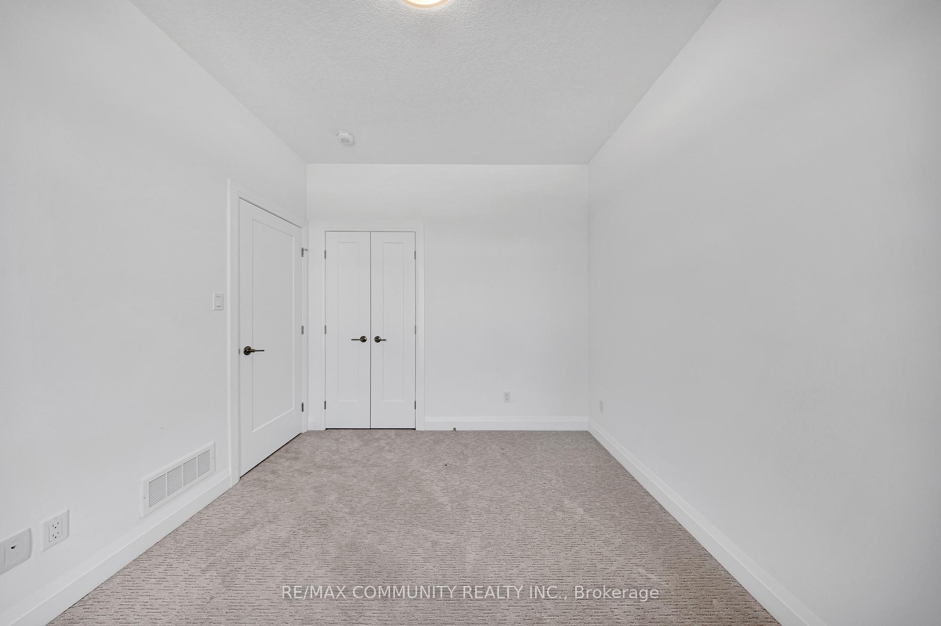 Photo 17 of 14 Alexander Circle, Strathroy-Caradoc, Caradoc — HOMEH