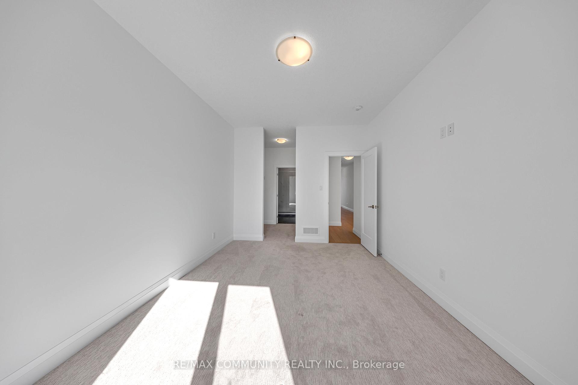 Photo 20 of 14 Alexander Circle, Strathroy-Caradoc, Caradoc — HOMEH