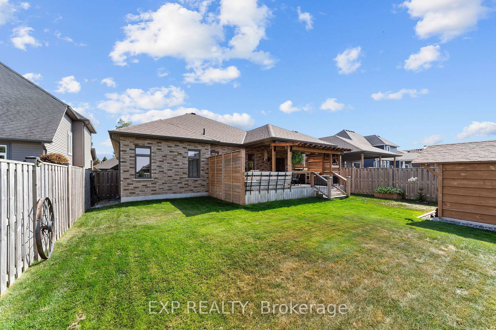 Photo 14 of 46 Collins Way, Strathroy-Caradoc, SE — HOMEH