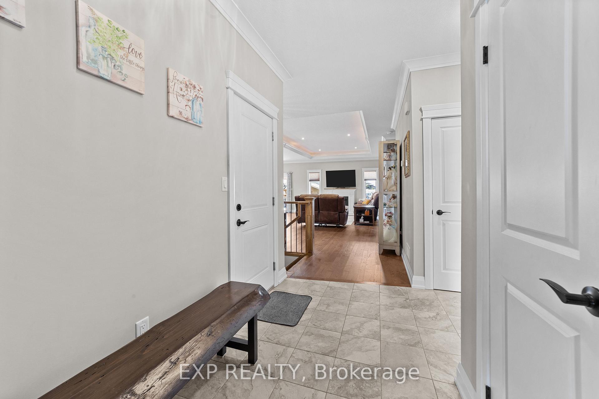 Photo 19 of 46 Collins Way, Strathroy-Caradoc, SE — HOMEH