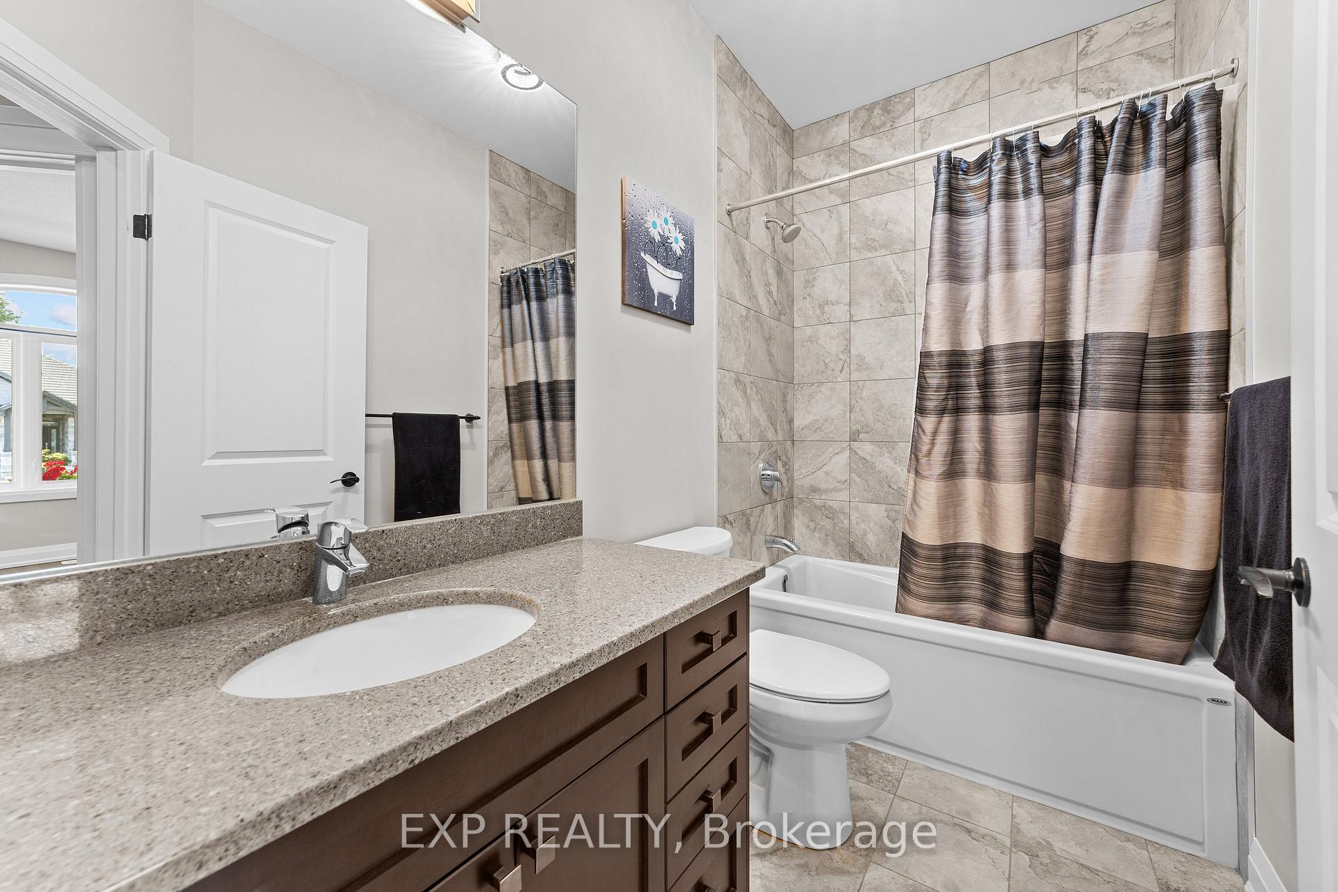 Photo 21 of 46 Collins Way, Strathroy-Caradoc, SE — HOMEH