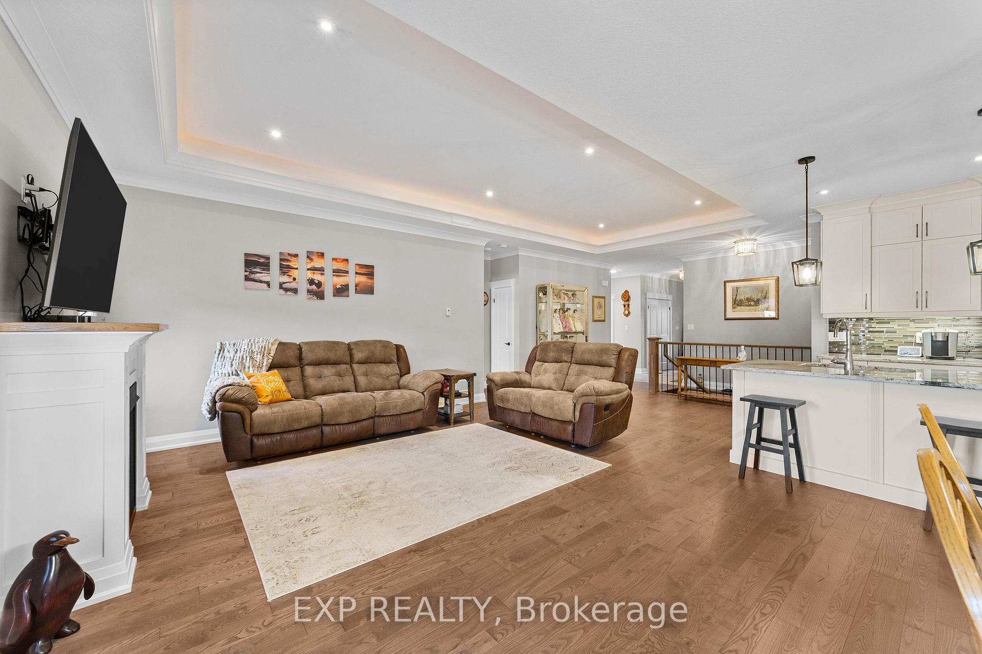 Photo 30 of 46 Collins Way, Strathroy-Caradoc, SE — HOMEH