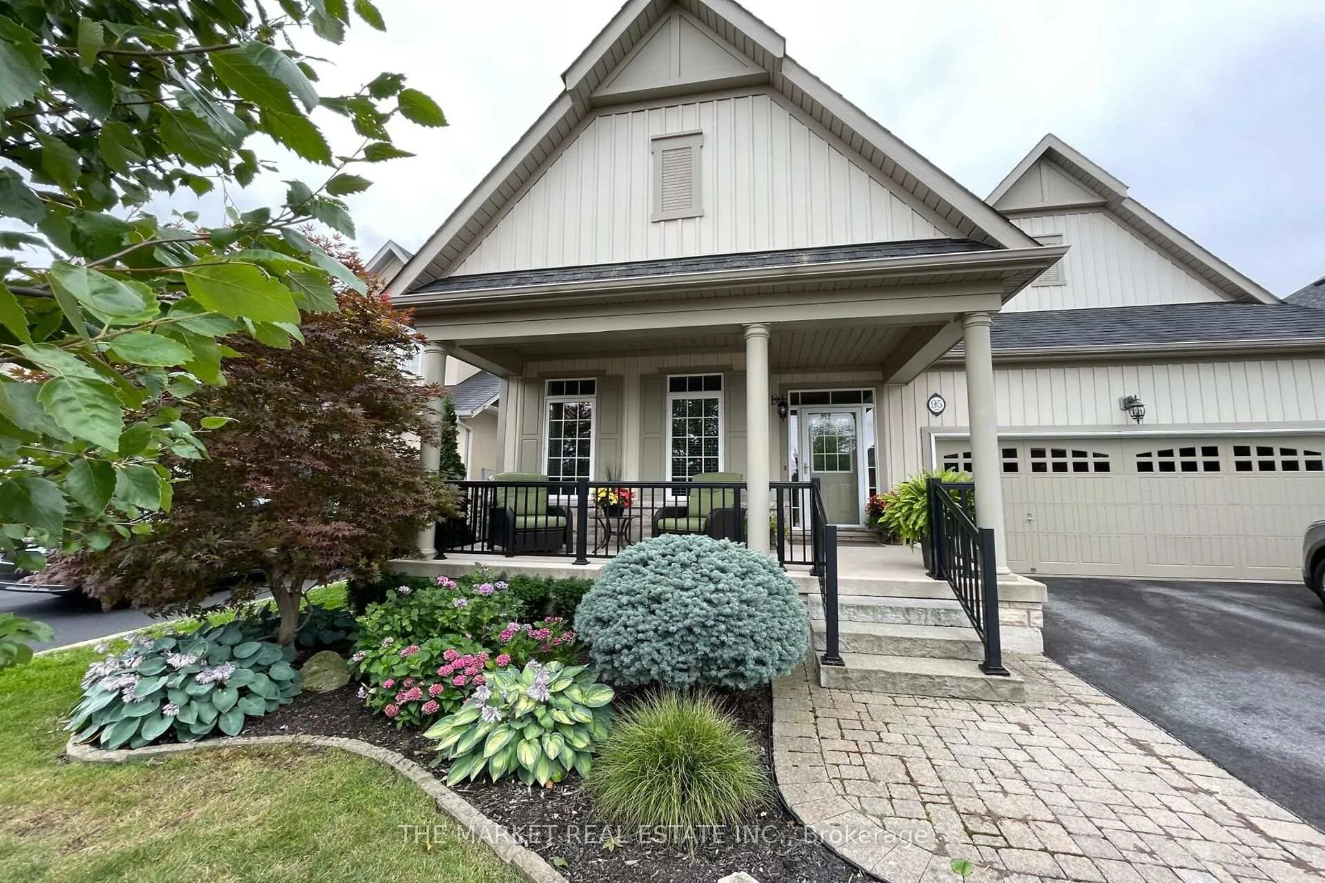 Photo 3 of 95 Turnberry Trail S, Welland, Hwy 406/Welland — HOMEH