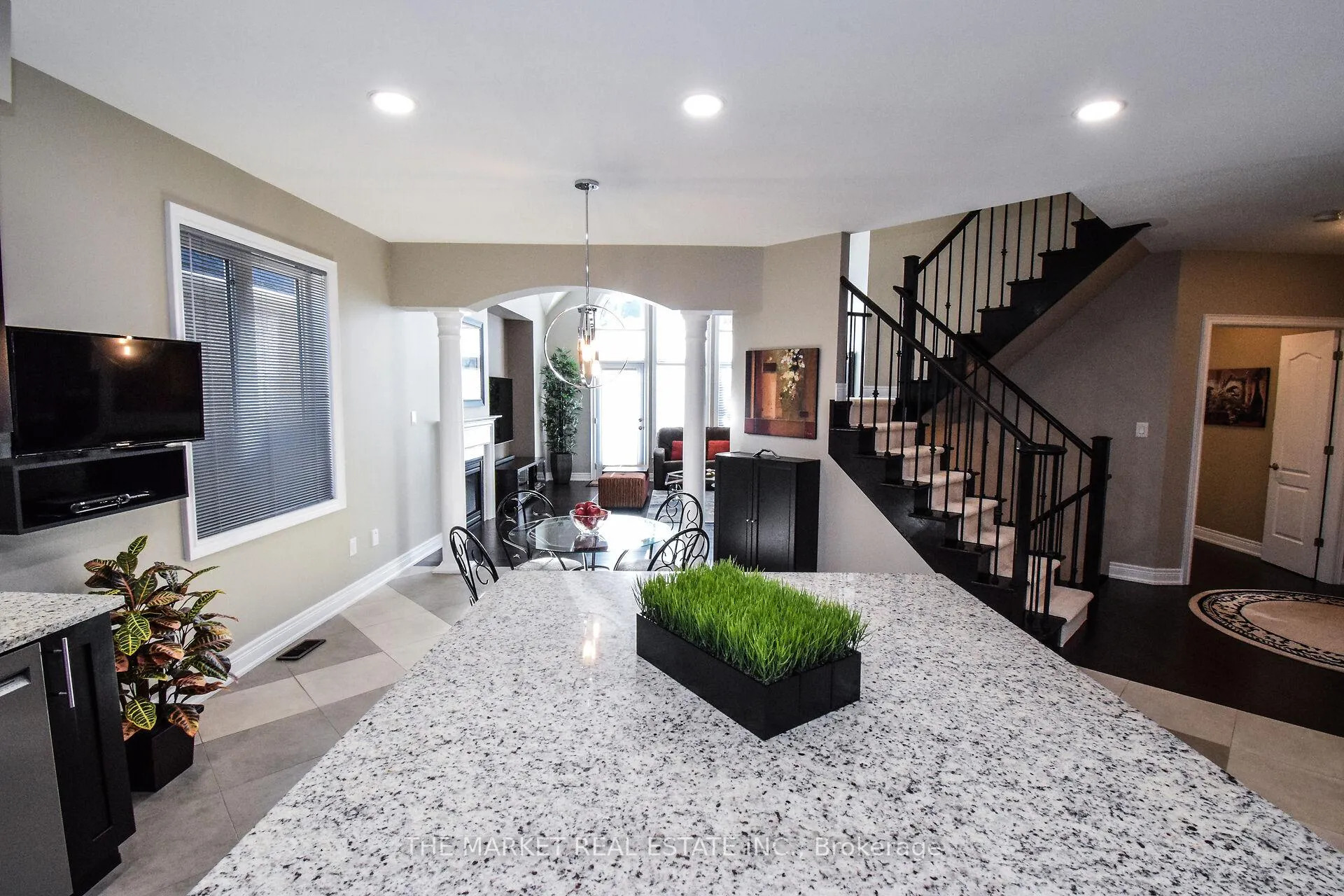Photo 11 of 95 Turnberry Trail S, Welland, Hwy 406/Welland — HOMEH