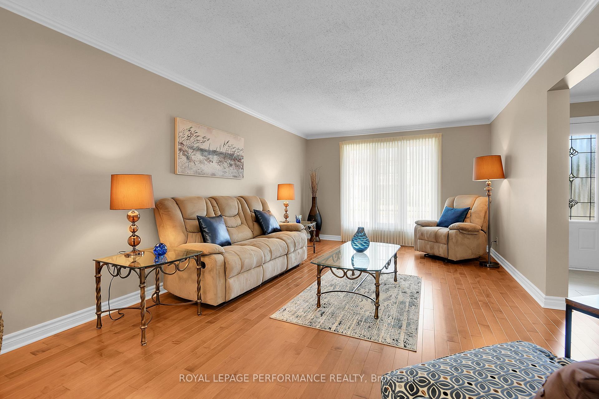 Photo 6 of 124 Medhurst Drive, Ottawa, Tanglewood — HOMEH