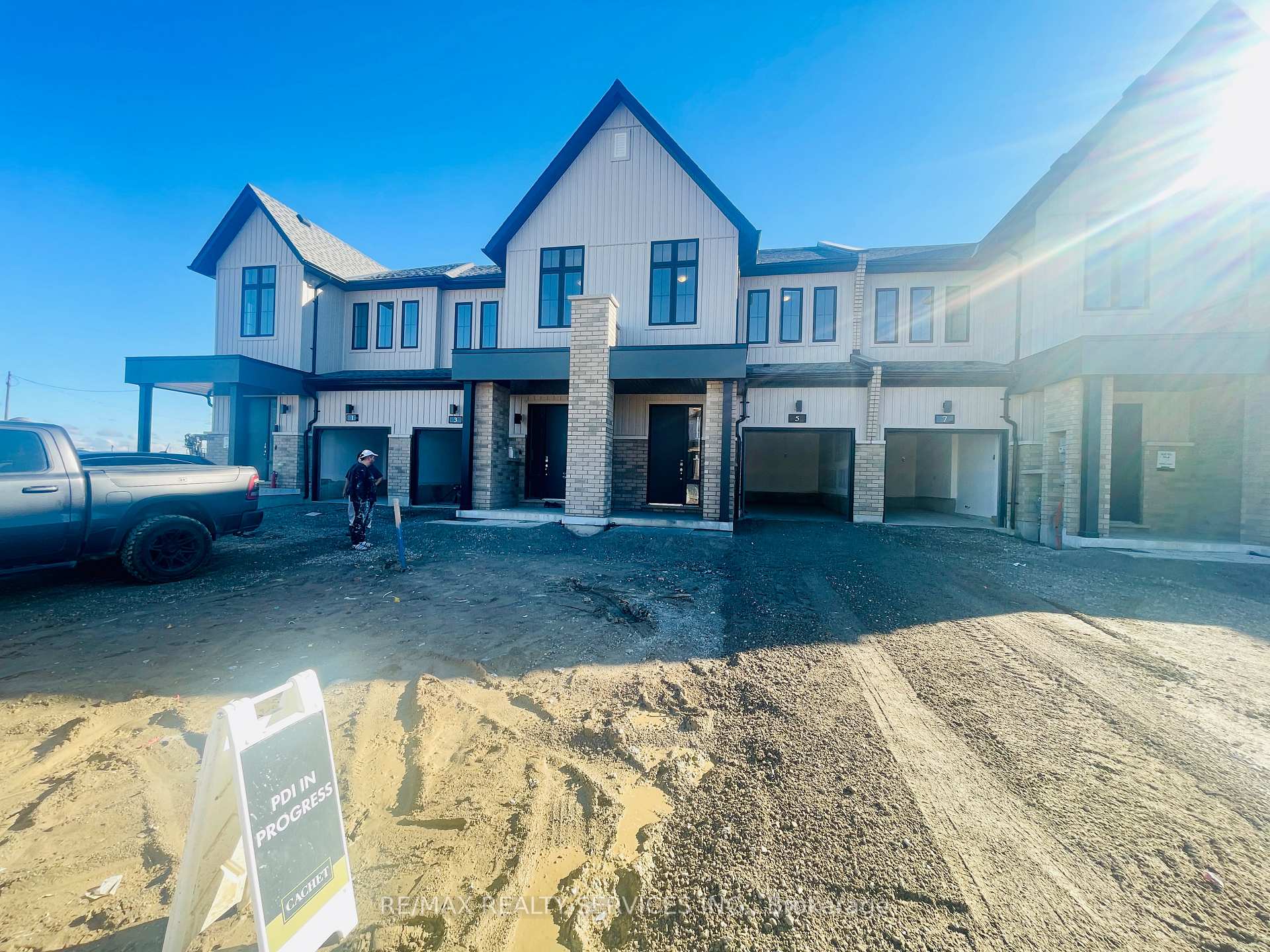 Front of 5 Worth Street