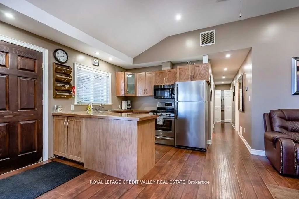 Photo 7 of 230 Robins Point Road, Tay, Victoria Harbour — HOMEH