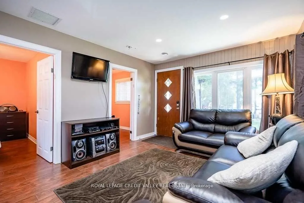 Photo 17 of 230 Robins Point Road, Tay, Victoria Harbour — HOMEH