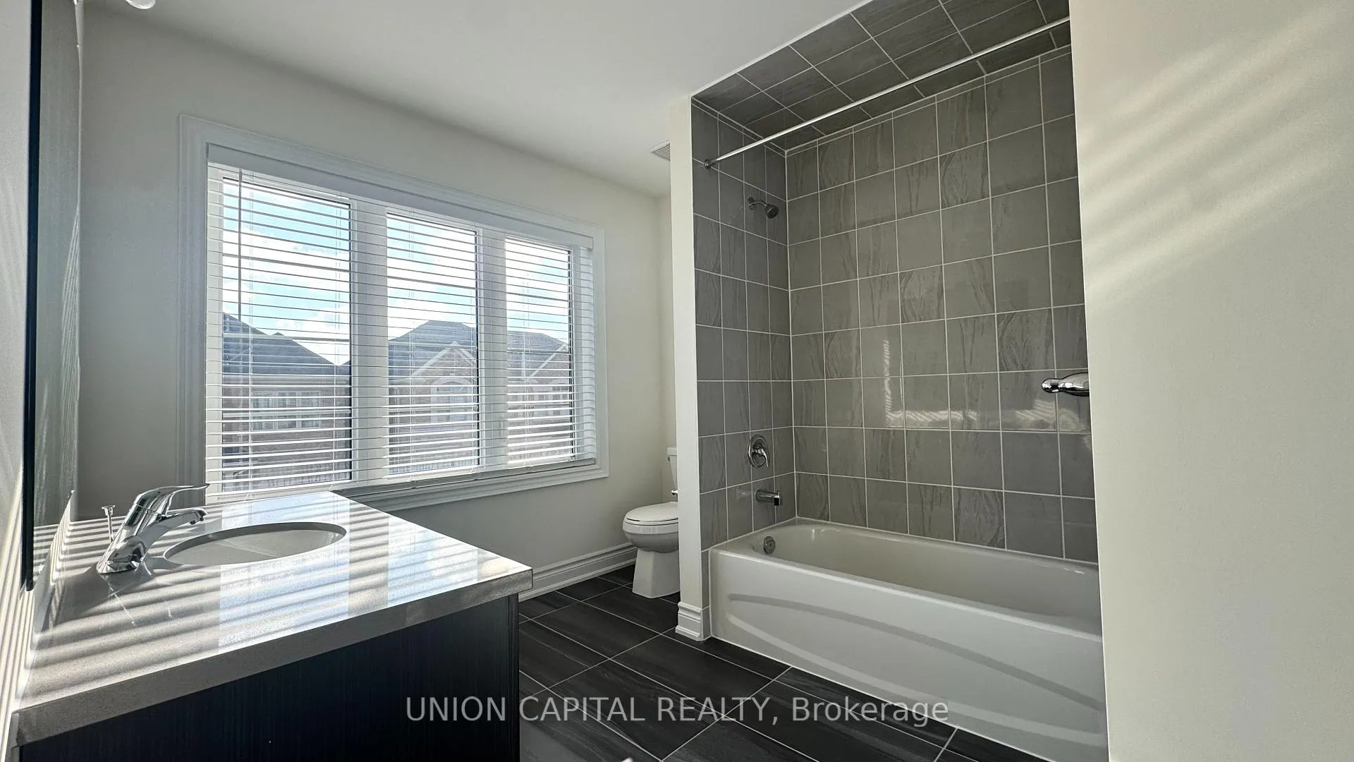 Photo 7 of 63 Erintol Way, Markham, Cedarwood — HOMEH