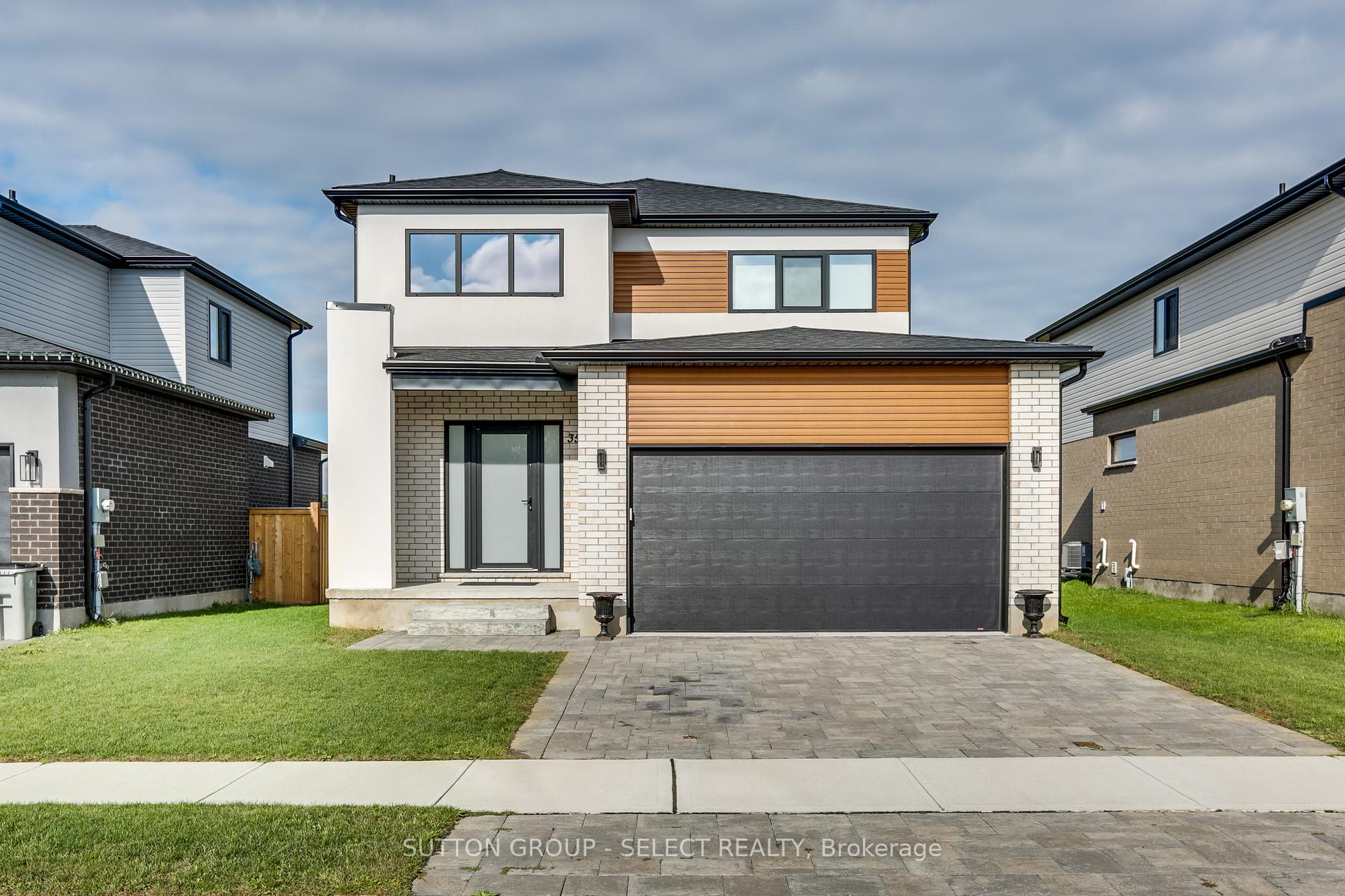 Photo 1 of 35 Alexander Circle, Strathroy-Caradoc, SE — HOMEH