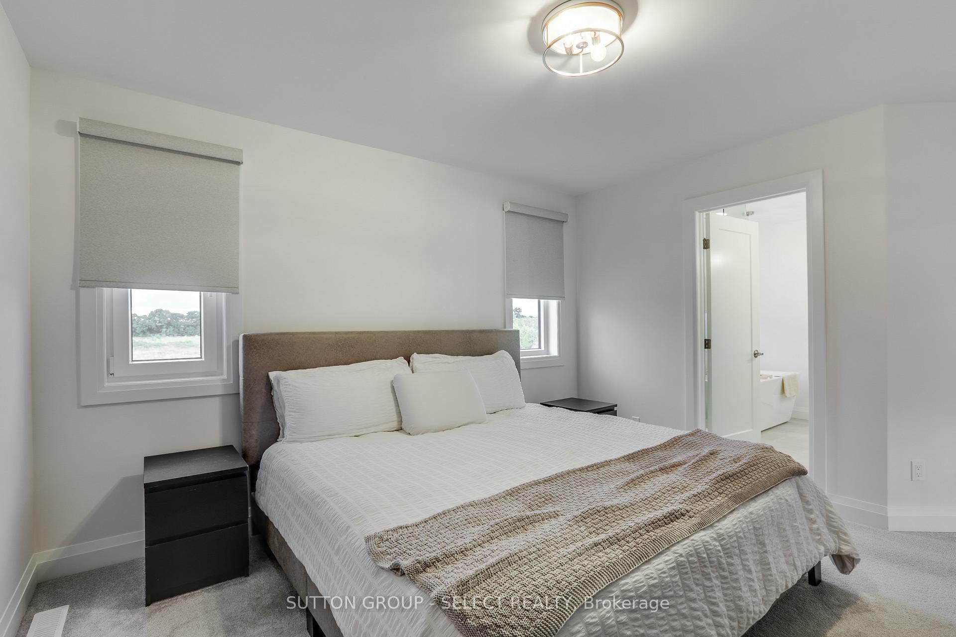 Photo 17 of 35 Alexander Circle, Strathroy-Caradoc, SE — HOMEH