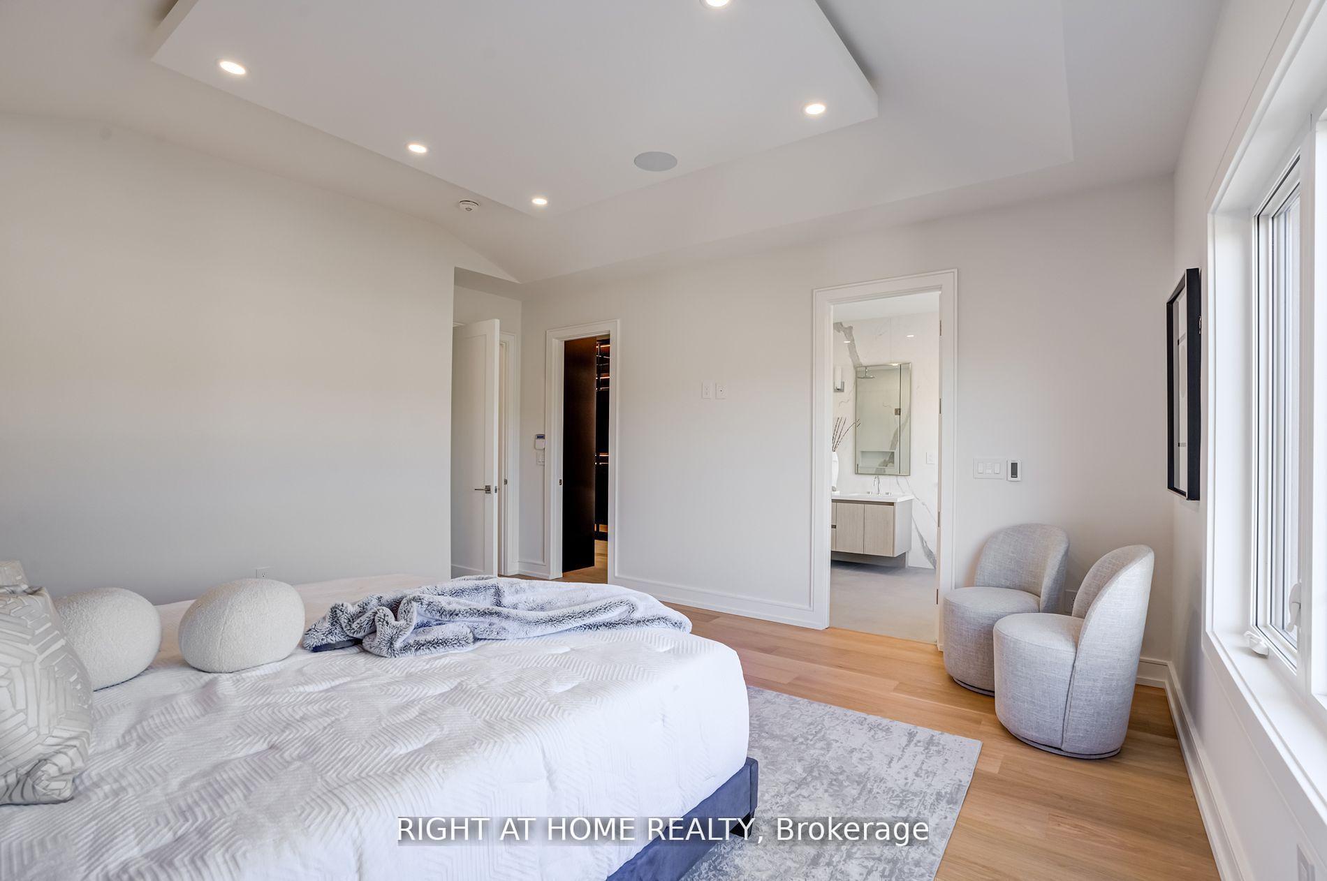 Photo 16 of 100 Glenvale Boulevard, Toronto, Leaside — HOMEH