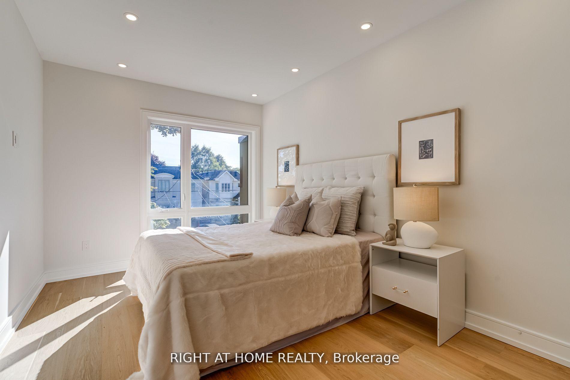 Photo 19 of 100 Glenvale Boulevard, Toronto, Leaside — HOMEH