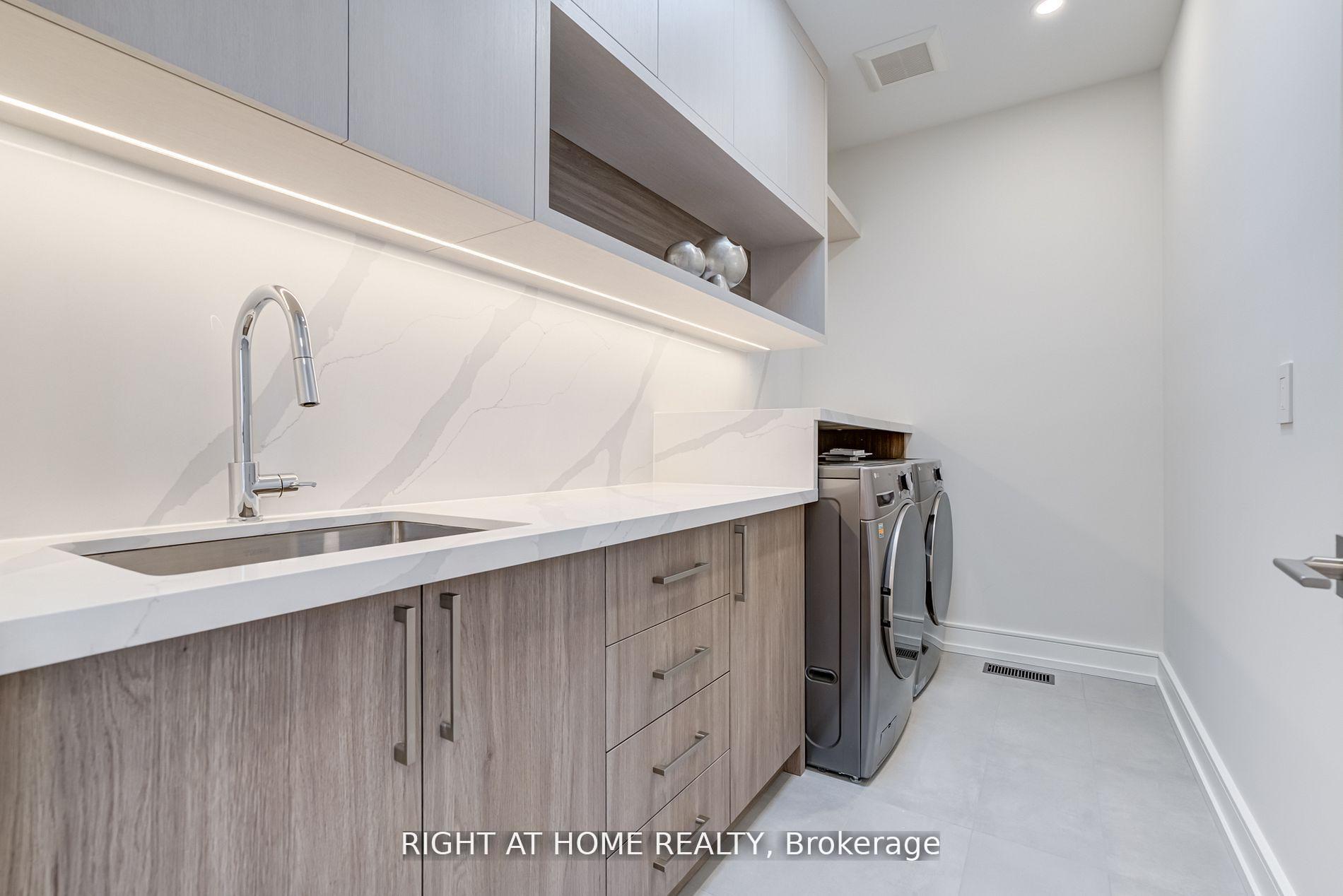 Photo 25 of 100 Glenvale Boulevard, Toronto, Leaside — HOMEH