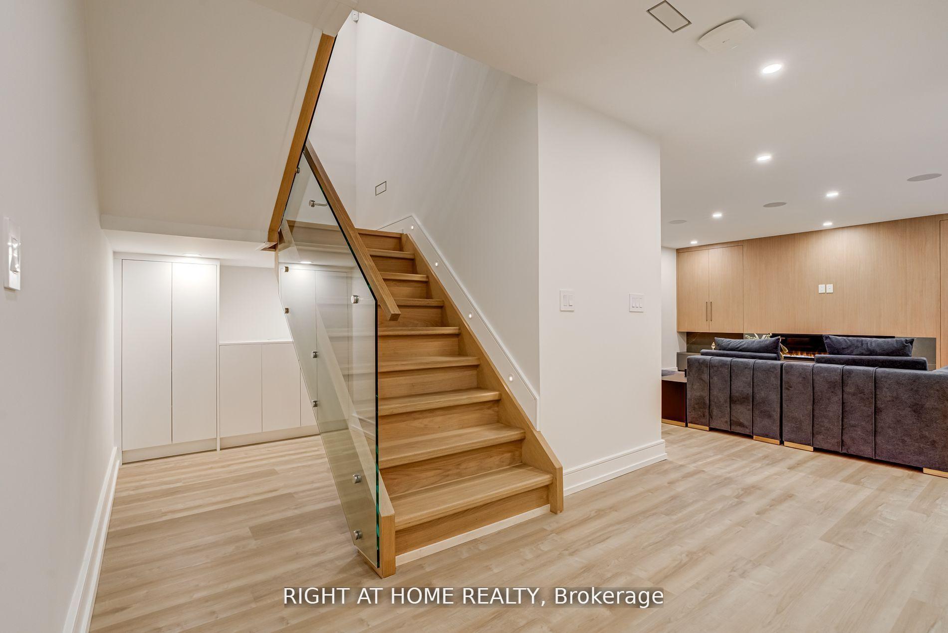 Photo 26 of 100 Glenvale Boulevard, Toronto, Leaside — HOMEH