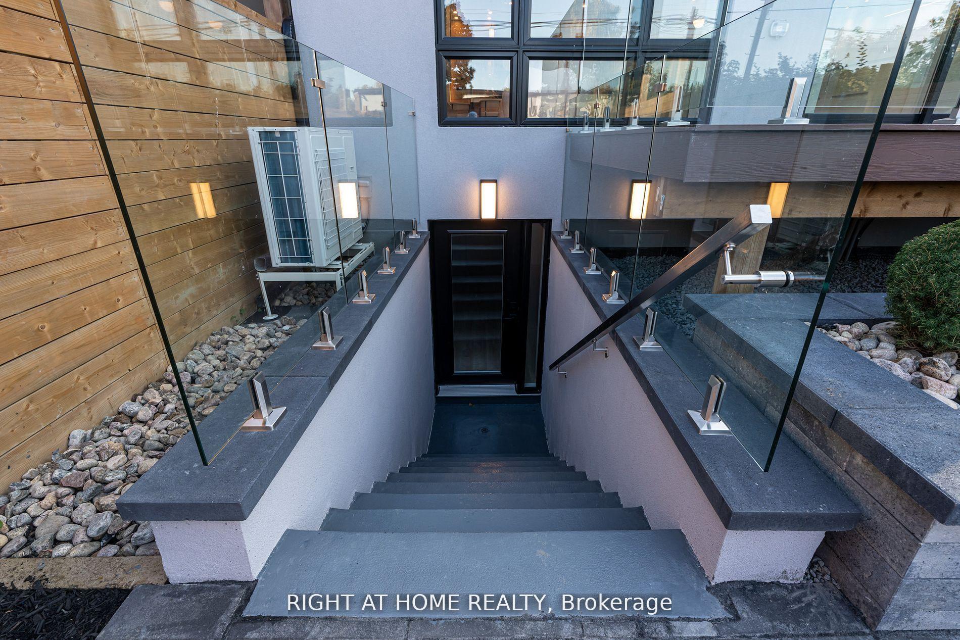 Photo 32 of 100 Glenvale Boulevard, Toronto, Leaside — HOMEH