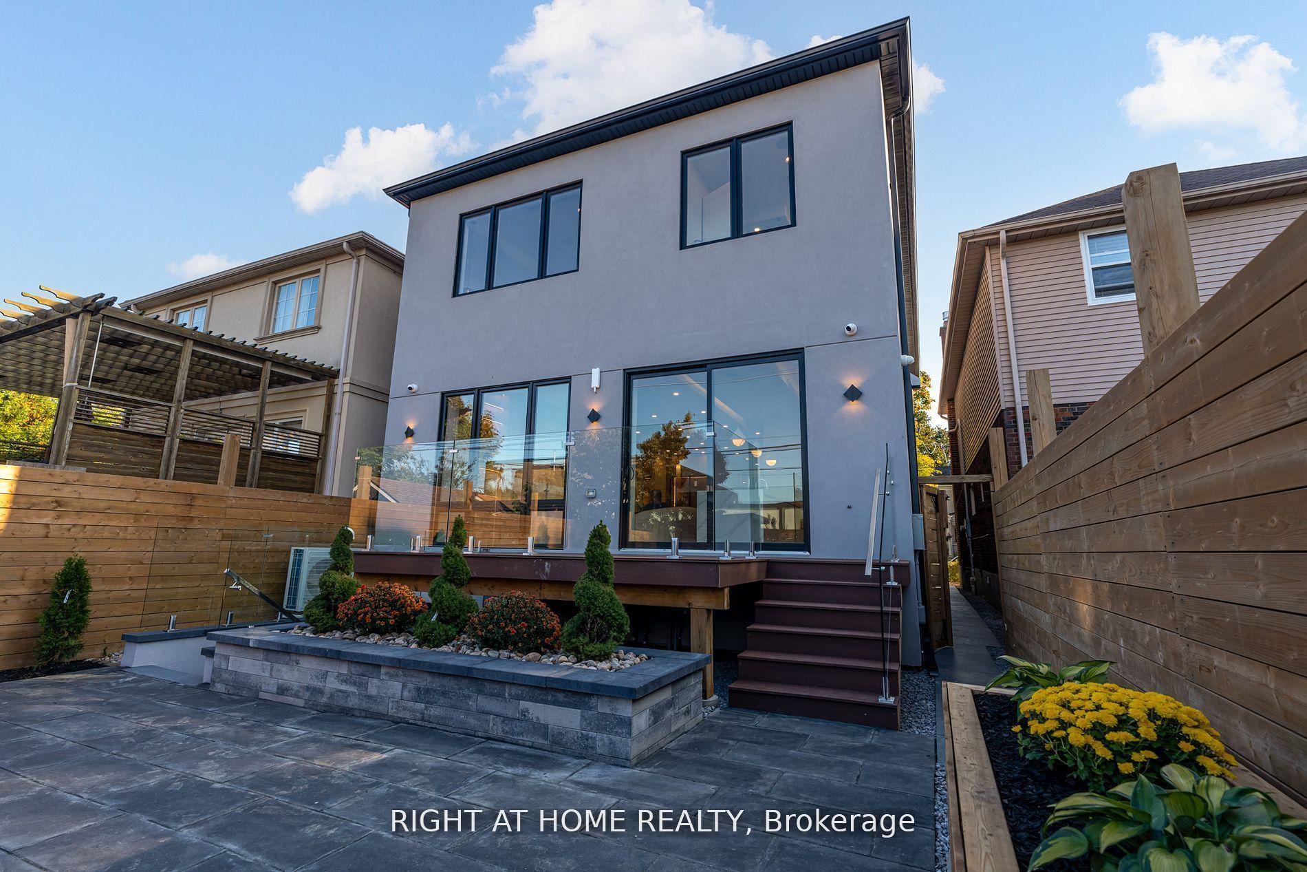 Photo 34 of 100 Glenvale Boulevard, Toronto, Leaside — HOMEH